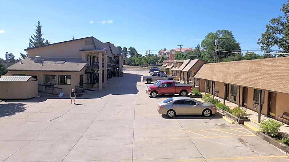 The KC Motel Show Low