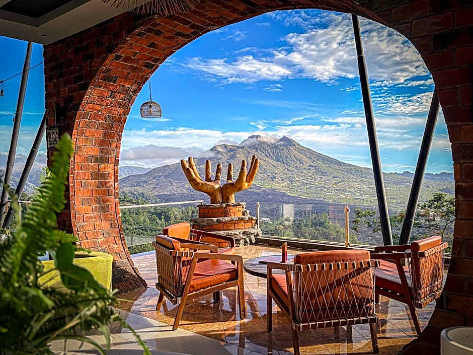 Caldera Hotel & Restaurant