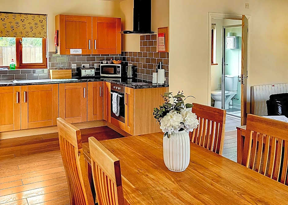 Heartsease Lodges