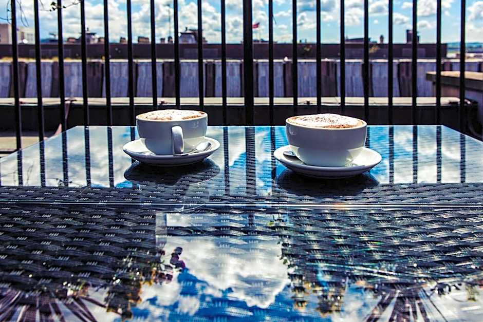 Carlton George Hotel