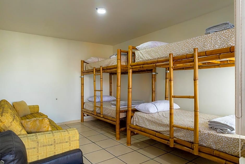 La Créme de la Créme Hostel