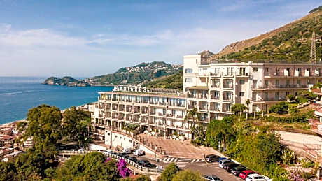 Hotel Antares