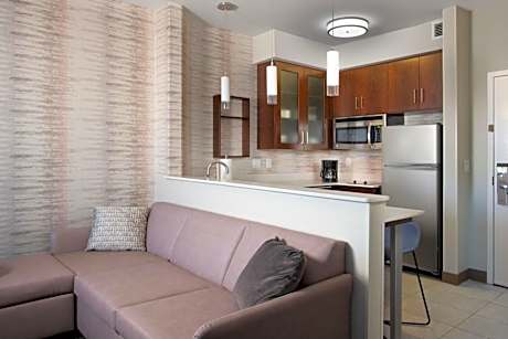 King Studio with Sofa Bed - Hearing Accessible