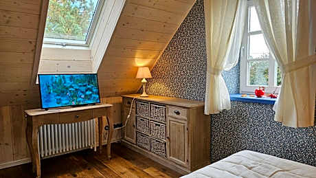 One-Bedroom Family Apartment