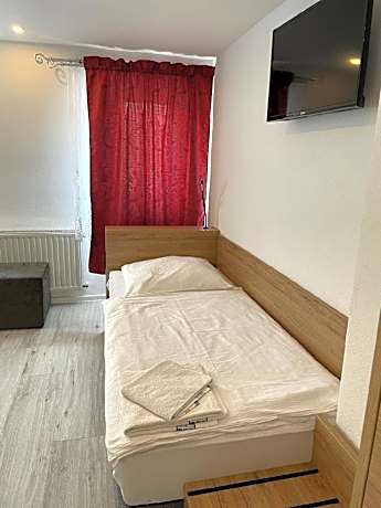 Einzelzimmer-Stadtblick-Eigenes Badezimmer