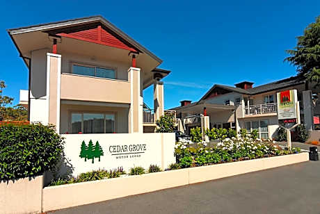 Cedar Grove Motor Lodge