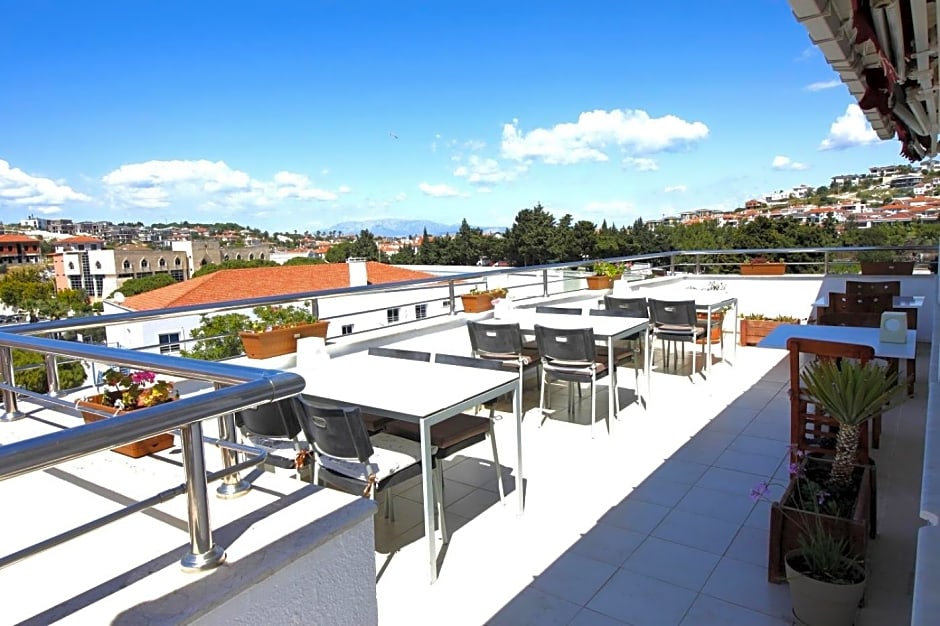 Bonapart Hotel