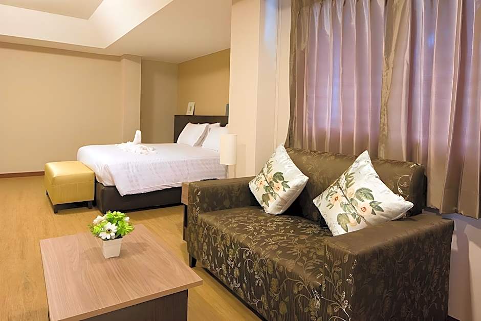 Golden Jade Suvarnabhumi Hotel