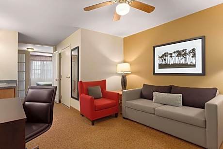 King Suite with Sofa Bed - Non-Smoking