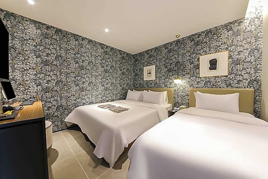 Changwon Brown dot Hotel Palyong