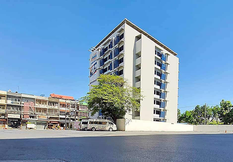 D haus Ngamwongwan Residence