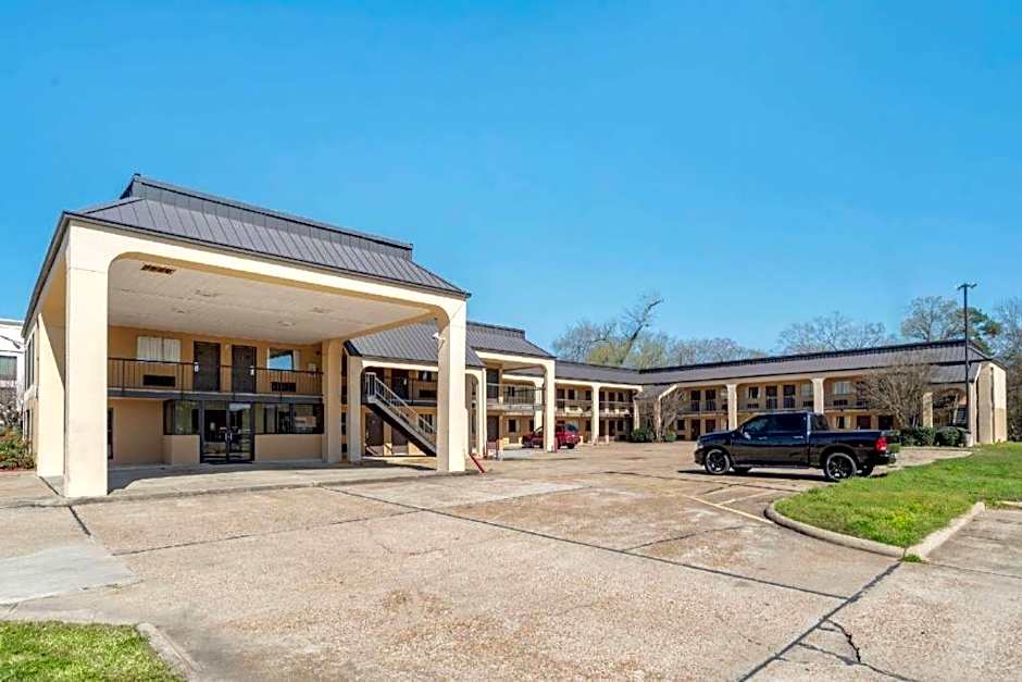 Econo Lodge Pearl