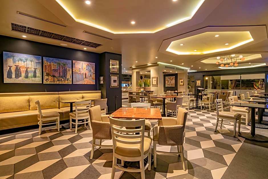 Hotel Lucerna Mexicali