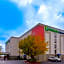 Holiday Inn Express & Suites Fayetteville University of Arkansas Area