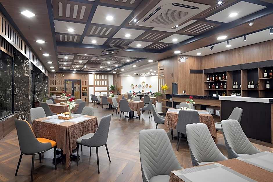 Viet Lotus Saigon Hotel