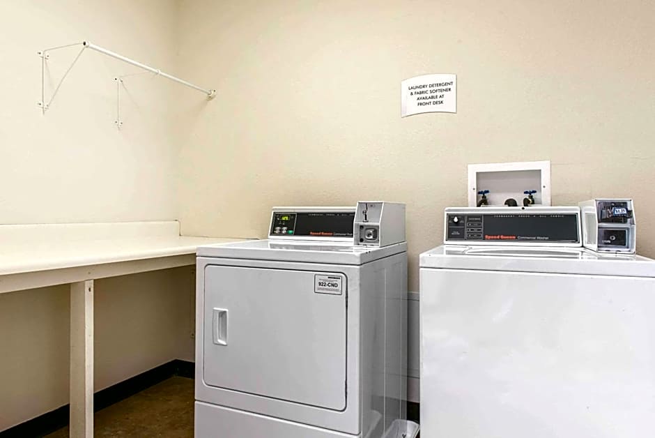 Quality Inn & Suites Anderson I-69