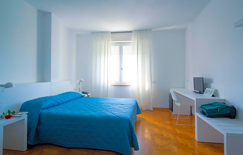 Hotel Mistral