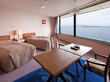 Deluxe Twin Room with Sea View - Beef Kaiseki Dinner and Breakfast included- Non Smoking