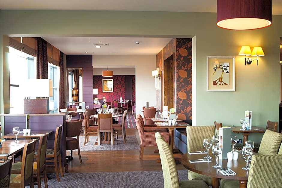 Premier Inn Edinburgh Park (Airport)