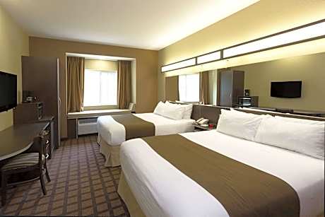 1 Queen Bed Studio Suite Non-Smoking