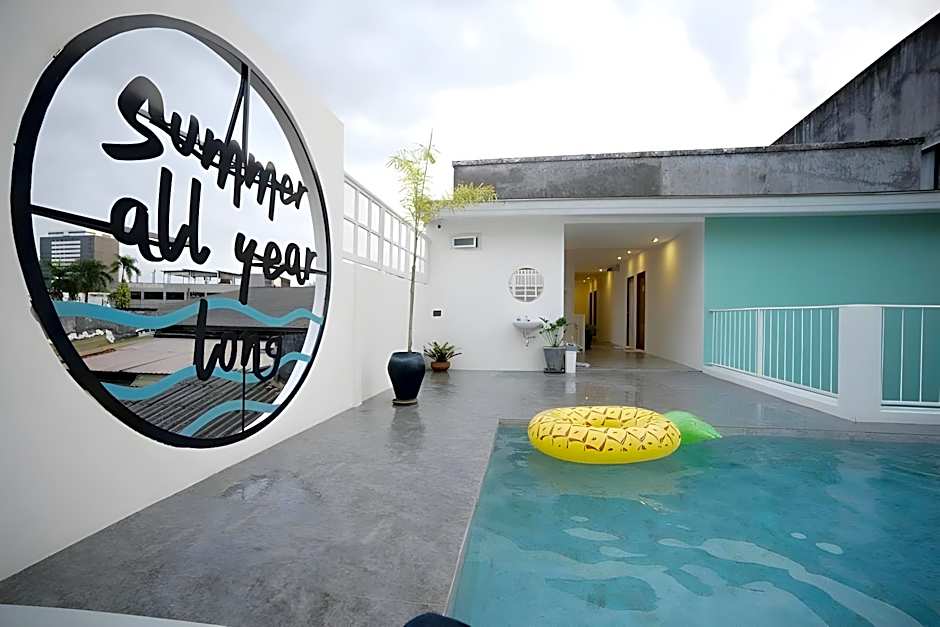 Borbaboom Phuket Poshtel & Hostel