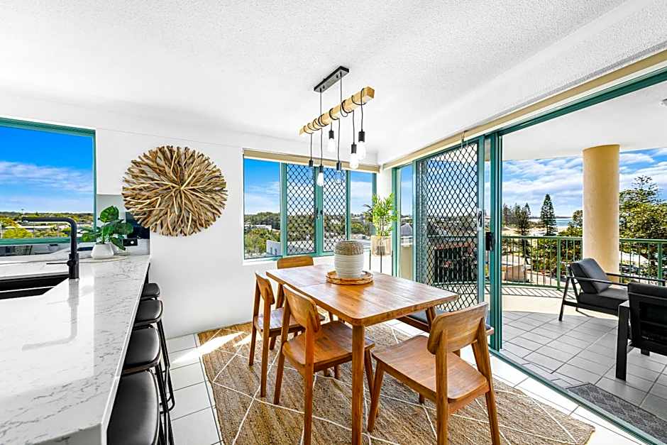 The Norfolks on Moffat Beach