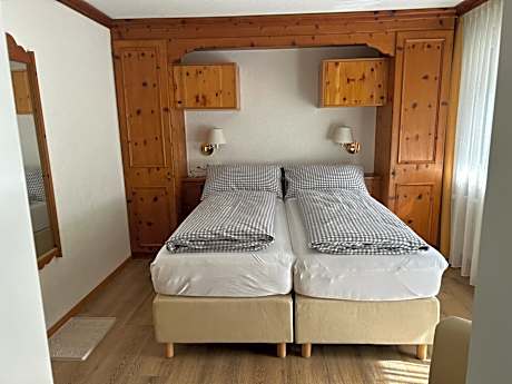 Small Budget Twin Room