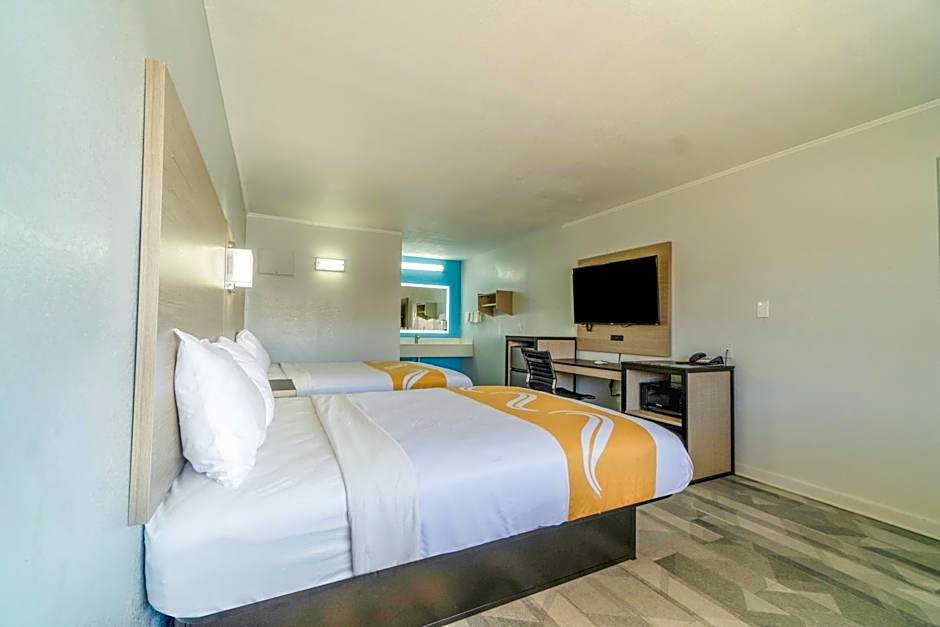 Pleasanton Executive Inn By OYO