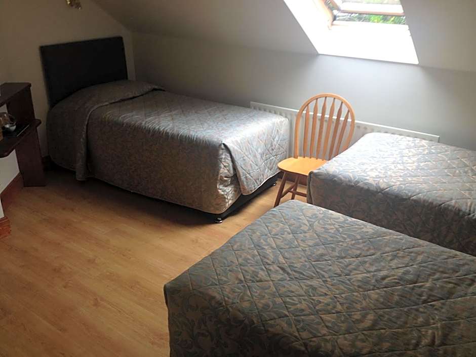 Photo 1 of 3 of Triple Room