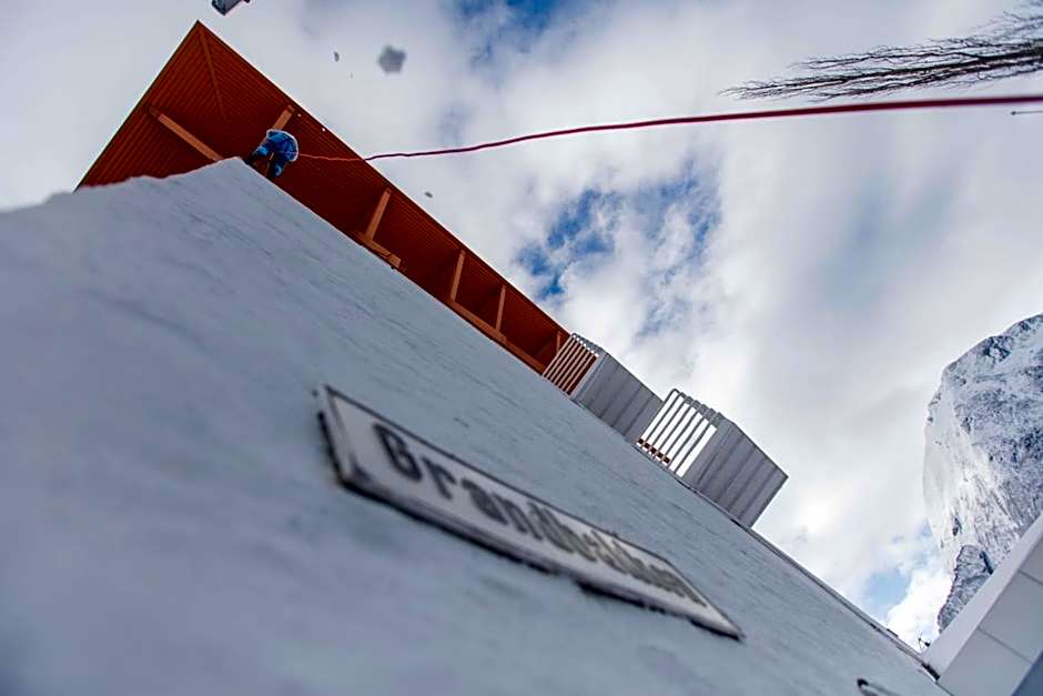 Grand Hotel  by Classic Norway Hotels