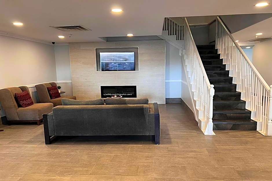 Hawthorn Extended Stay by Wyndham Hobbs