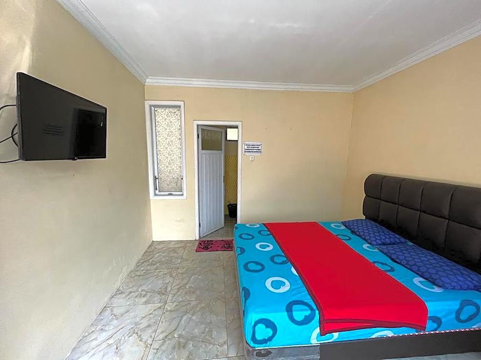 OYO LIFE 92844 Penginapan Cibodas