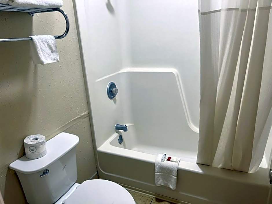 Economy Inn McCook