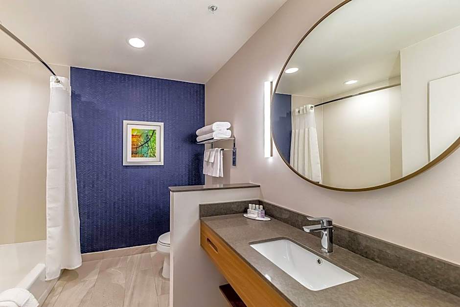 Fairfield Inn & Suites by Marriott Gainesville I-35