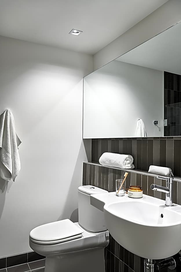 Dandenong Central Apartments Official