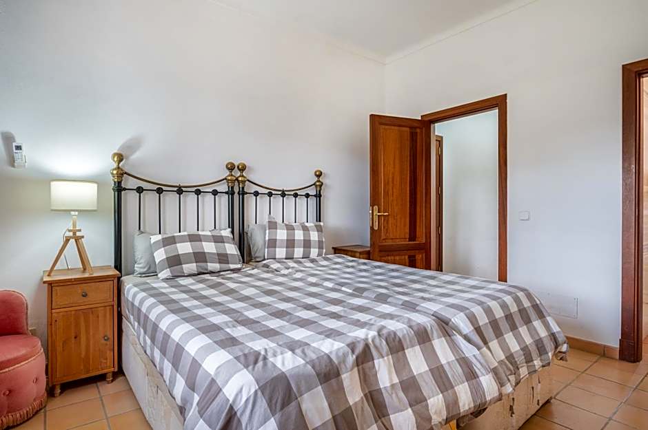 Wonderful 5 Bed Villa With Private