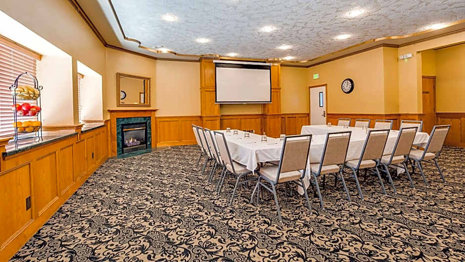 Best Western Plus Bayshore Inn