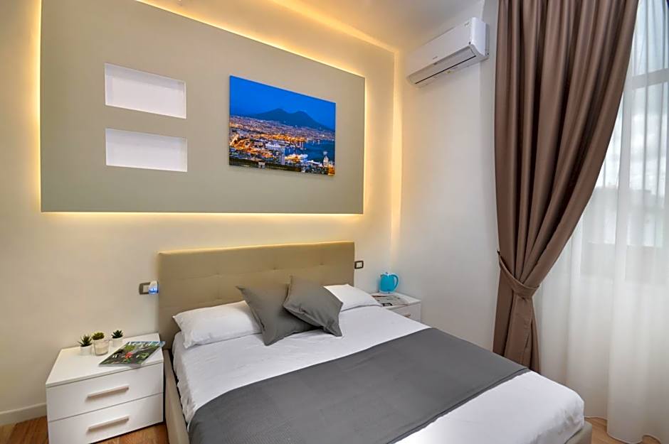 Naples Gateway Rooms