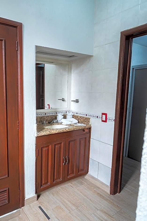 Hotel Don Quijote Plaza - Guadalajara Centro Historico