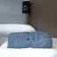 Hostel Dos Estaciones - Scandinavian Design - Albergue Juvenil - FREE towels, coffee & tea, remote check-in