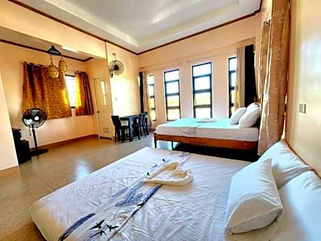 On Due Travelers Inn - Family Room