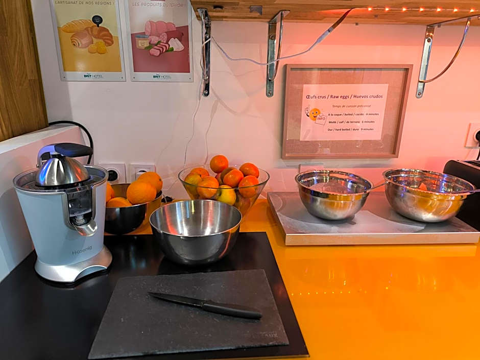 Brit Hotel Porte d'Espagne