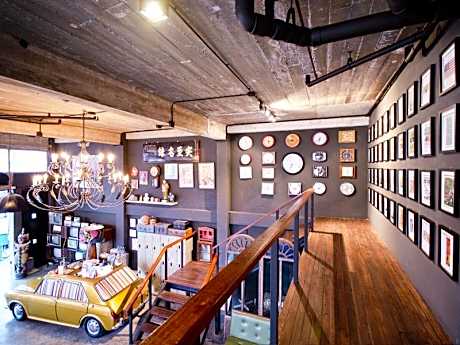 Quip Bed & Breakfast Phuket Hotel