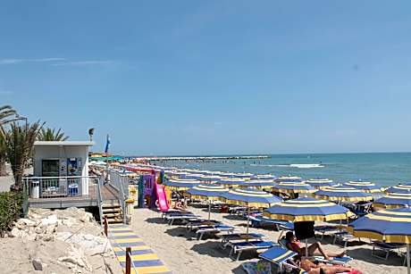 Hotel San Remo - All Inclusive - Fronte Mare - Spiaggia Privata
