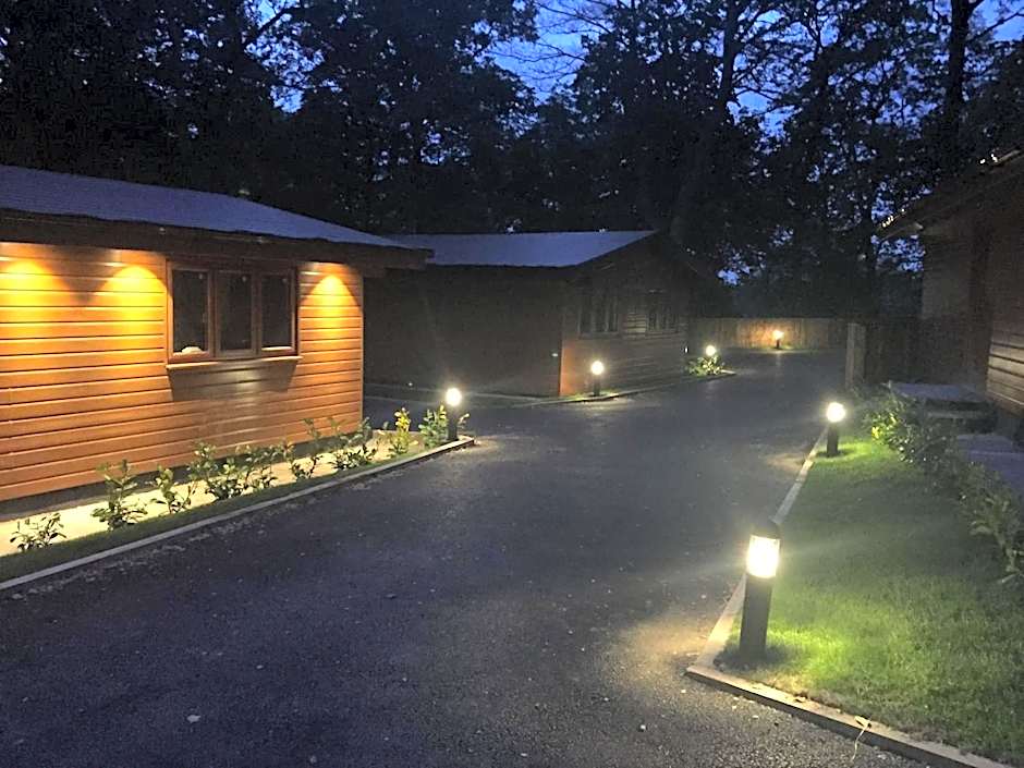 Shellow Lane Lodges