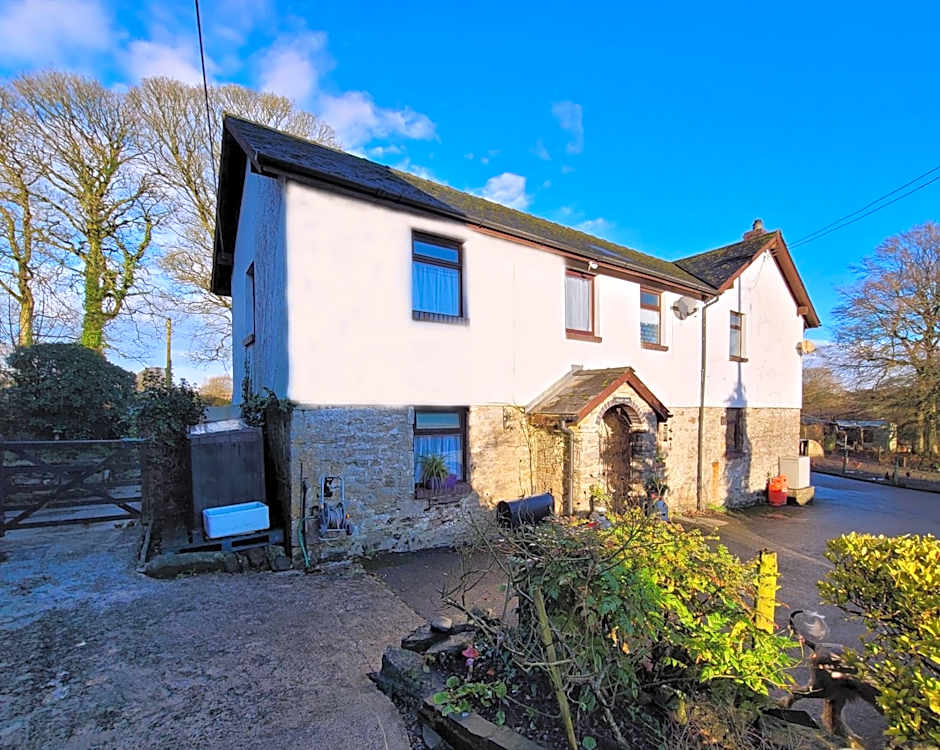 Farmhouse B&B Family stay or Romantic break, on our smallholding close to Narberth
