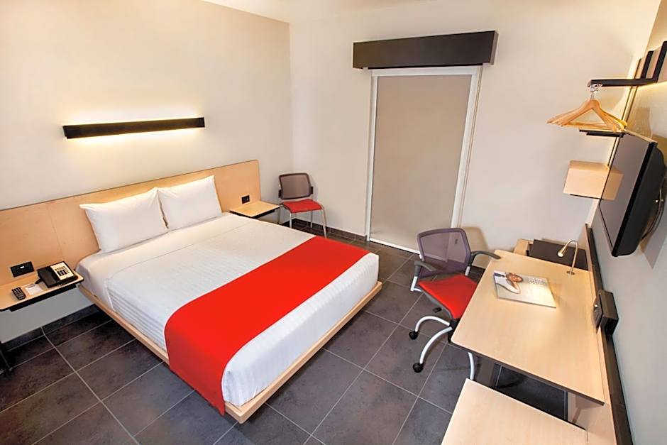 City Express Plus by Marriott Cabo San Lucas