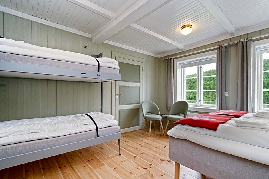 Kongsvold Fjeldstue by Frich`s