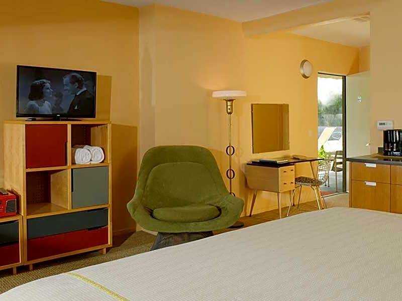 Orbit In - 21 and Over - A Town & Desert Boutique Hotel