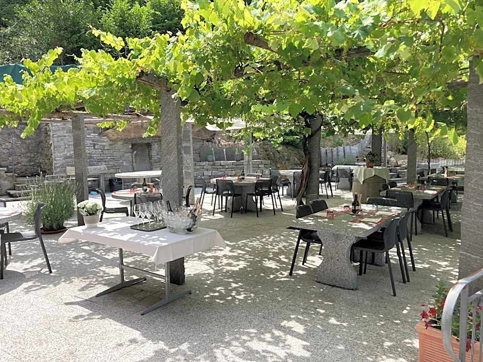 Hotel Ristorante Grotto Serta